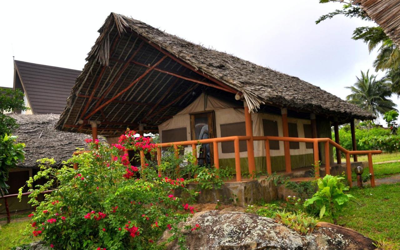 Shimba Hills Green Safari Lodge Kwale Exterior foto